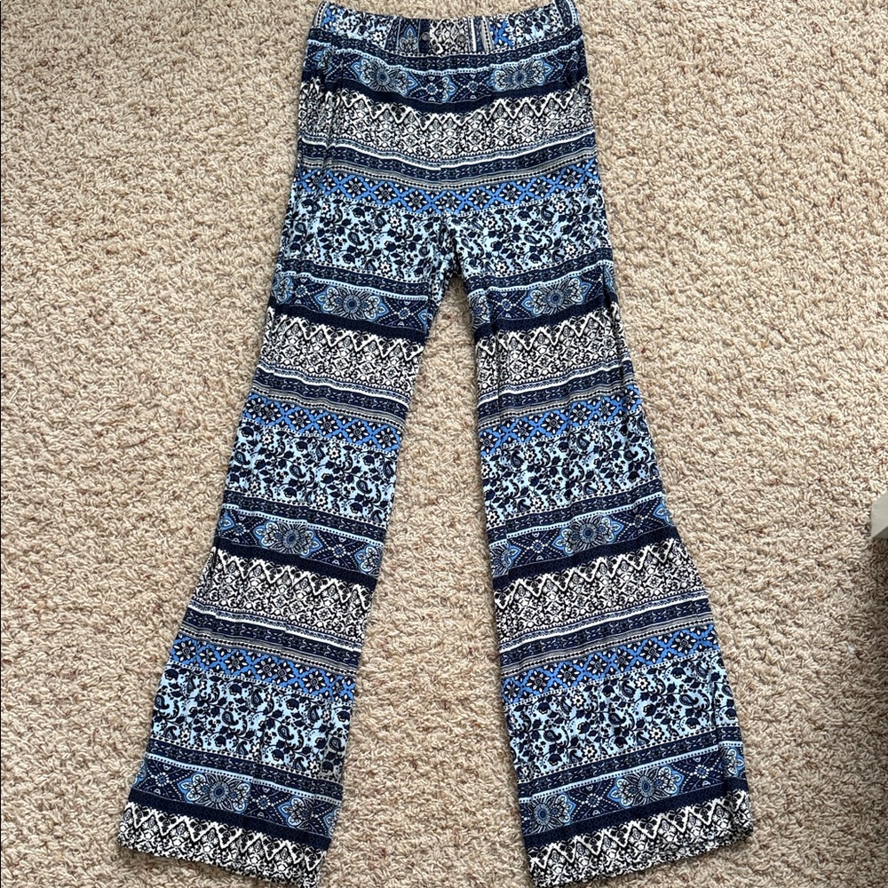 Forever 21 Blue and White Patterned Wide Leg Pants